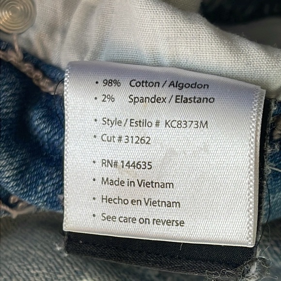 KanCan Los Angeles Estilo Distressed light blue jeans cut# 31262 size 3/25 - Picture 7 of 7